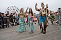 Парад русалок, эксцентричная традиция Кони-Айленда, снова вернется в Нью-Йорк в июне.