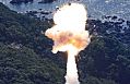 Япония: частная ракета со спутником взорвалась сразу после старта